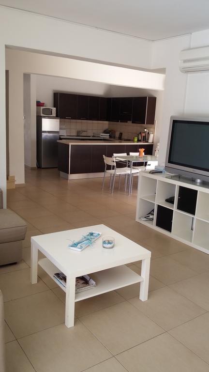 Palms Resort Apartments Alethriko Chambre photo