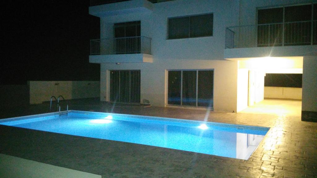 Palms Resort Apartments Alethriko Extérieur photo