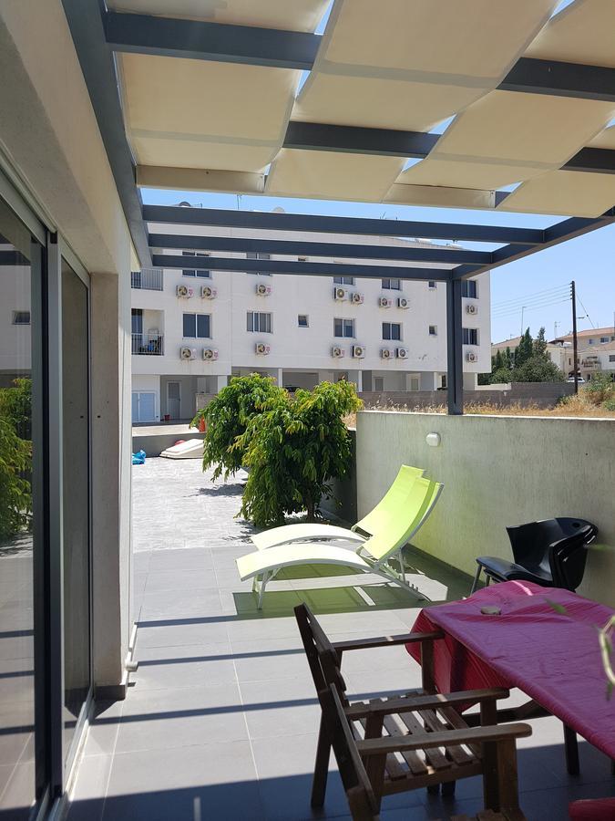 Palms Resort Apartments Alethriko Extérieur photo
