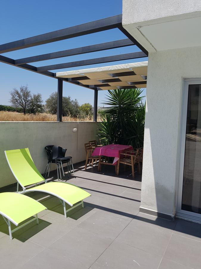 Palms Resort Apartments Alethriko Extérieur photo