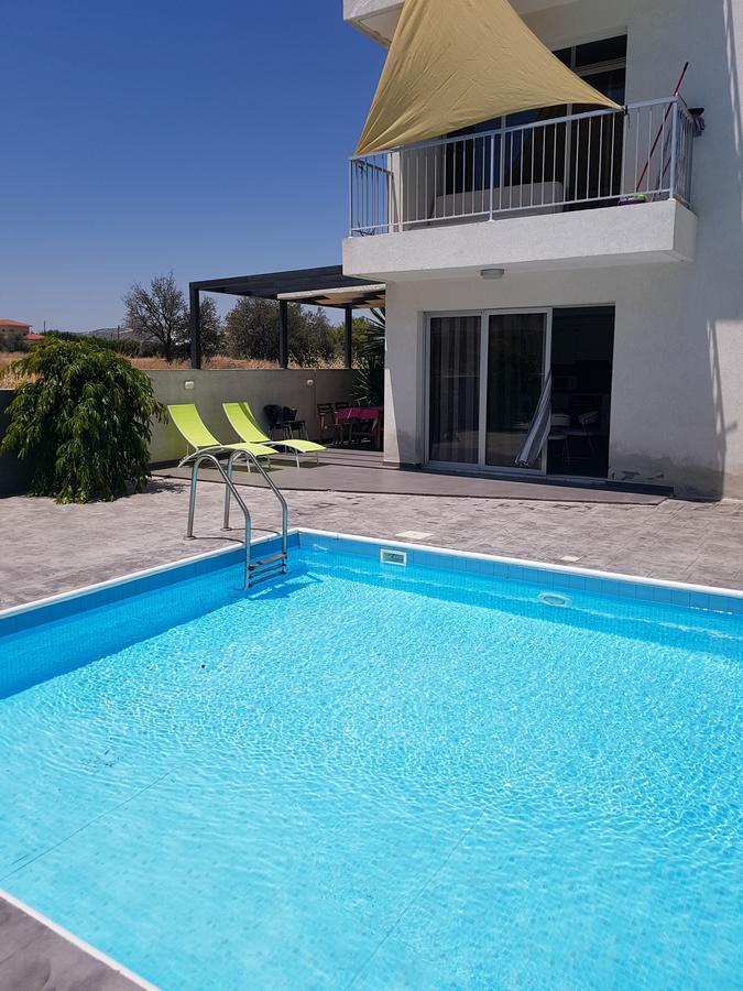 Palms Resort Apartments Alethriko Extérieur photo